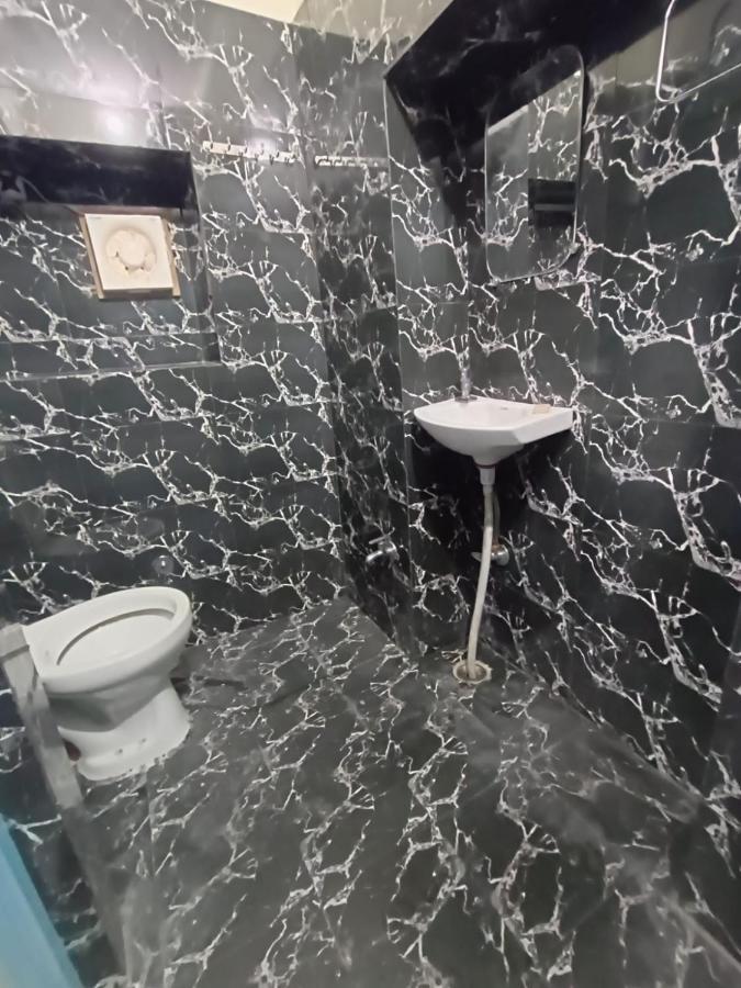 Sankardev Guest House D24 35 Varanasi Eksteriør billede